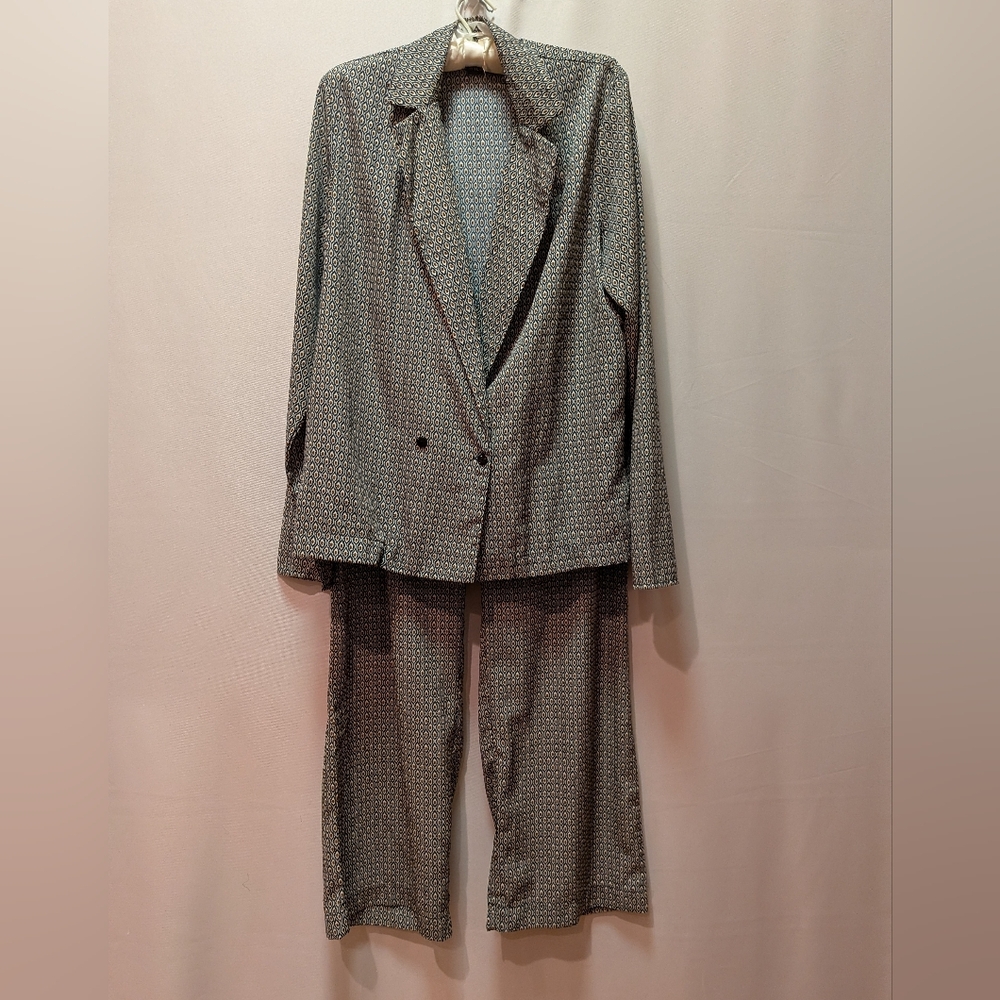 Elegant Grey and Brown Geometric Silk 2 Piece Suit